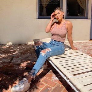 Meet your Posher, Julia